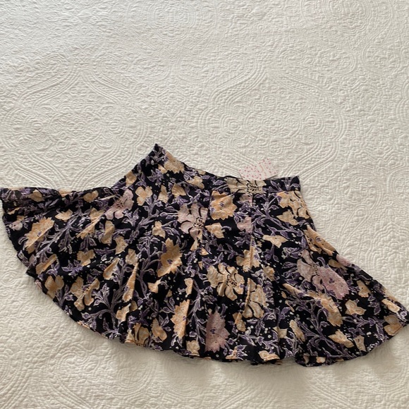 Free People Flowery Skirt - Picture 4 of 11